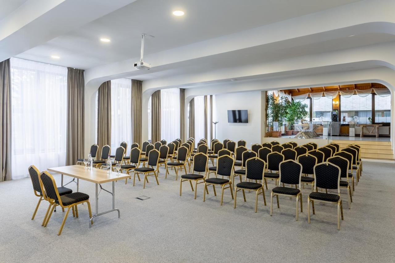 Eden Grand Resort Predeal Ngoại thất bức ảnh