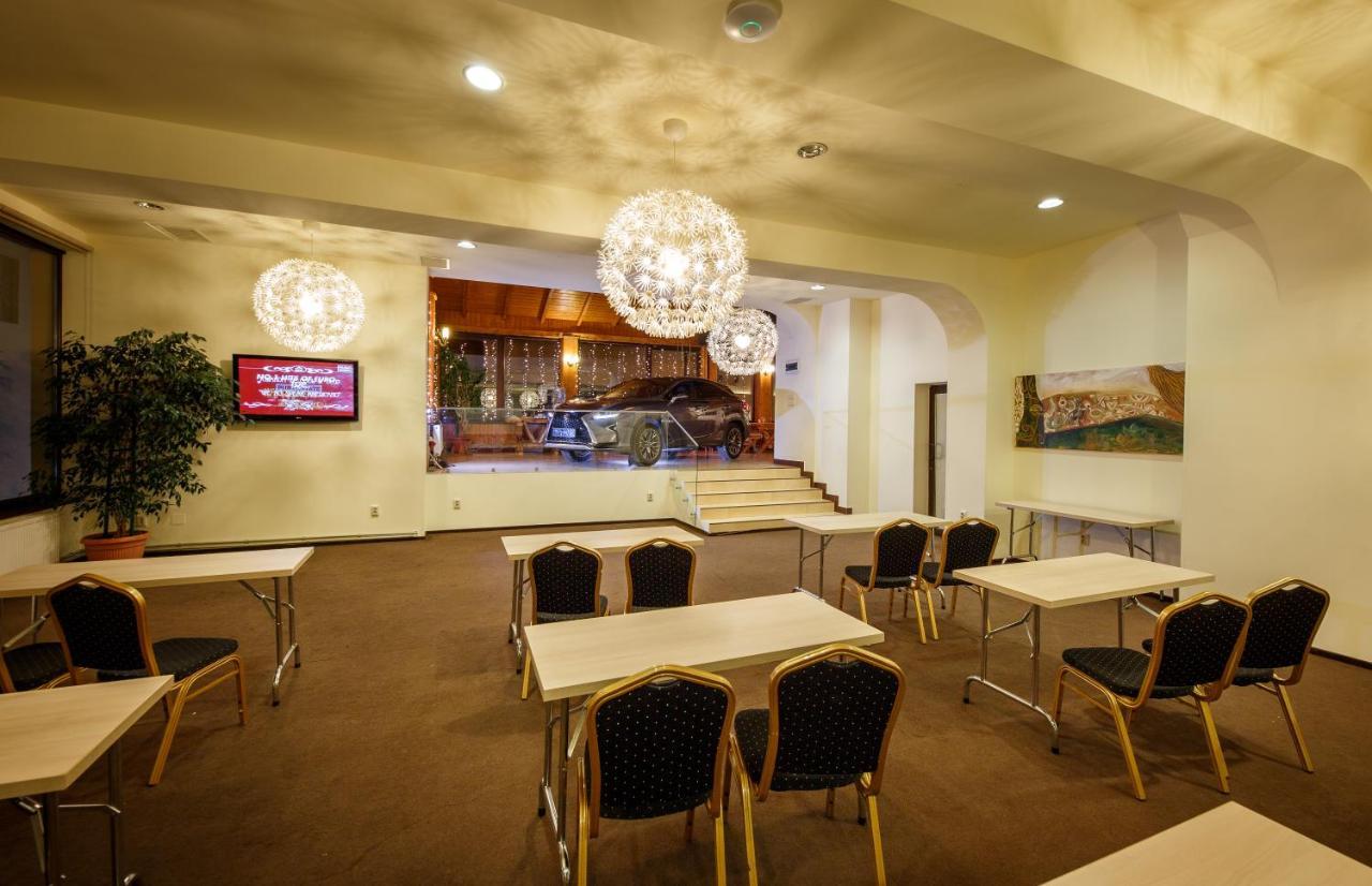 Eden Grand Resort Predeal Ngoại thất bức ảnh